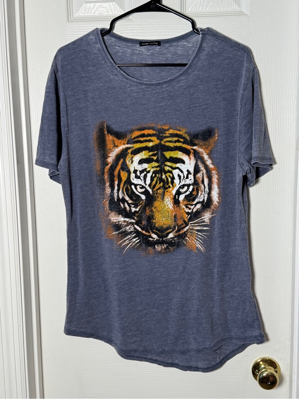 Sweet Claire Tiger Graphic Tee Heather Blue Gray Medium
